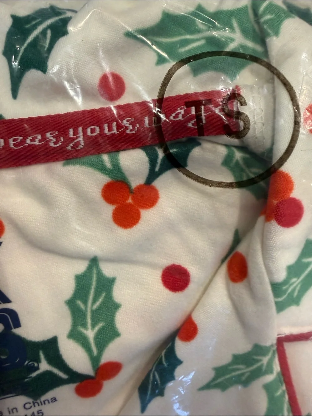 **SMALL TALL** MUK LUKS 3 PIECE DREAM CLOUD HOLLY JOLLY PAJAMA SET IN MISTLETOE